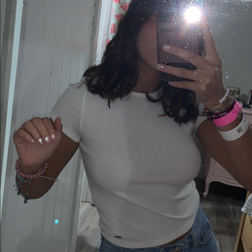Hollister top